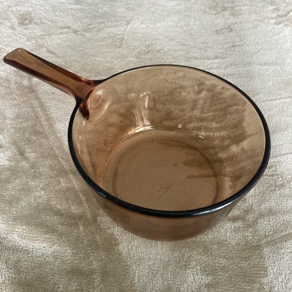 MCM Vintage Visions Amber Glass Pot with Lid 1.5 L - Picture 2 of 5